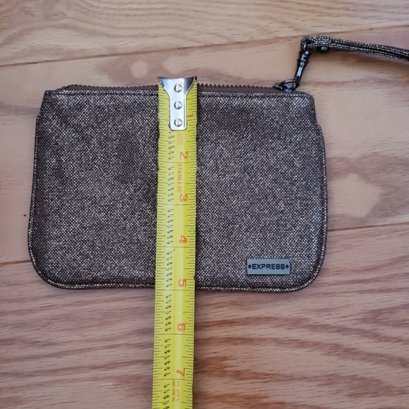 Express bronze wristlet - Picture 5 of 5